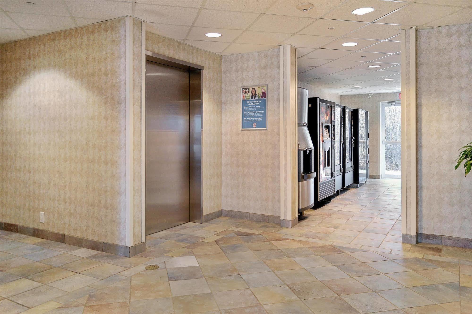 Motel 6-Peterborough, On Ngoại thất bức ảnh