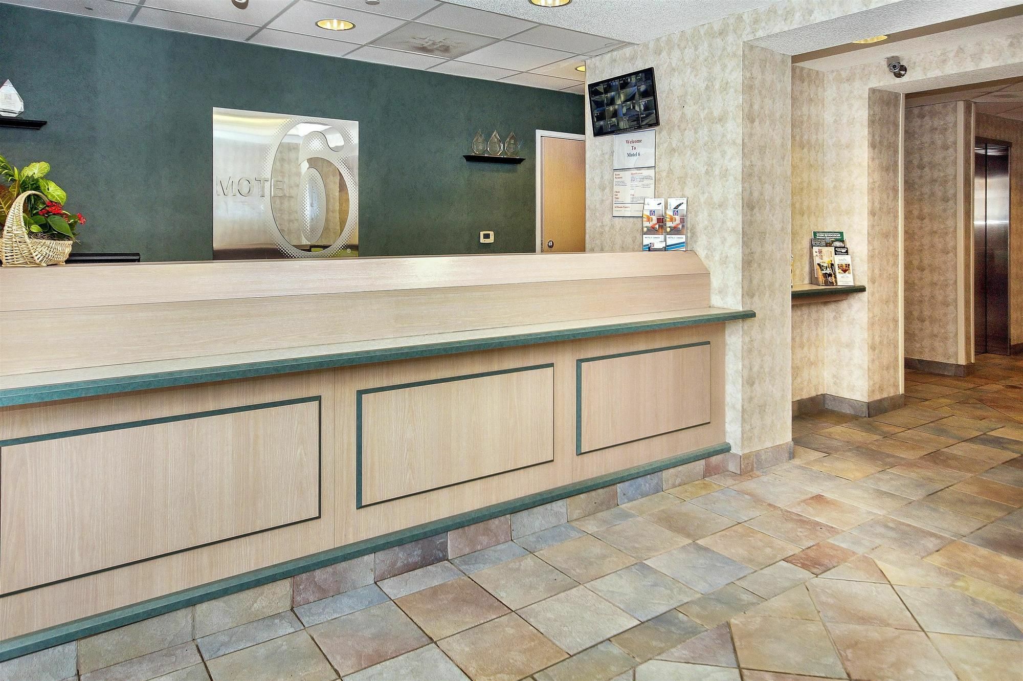 Motel 6-Peterborough, On Ngoại thất bức ảnh